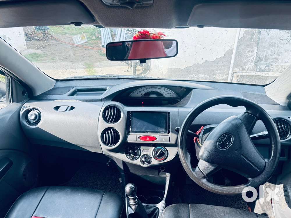 Toyota Etios Liva 2012