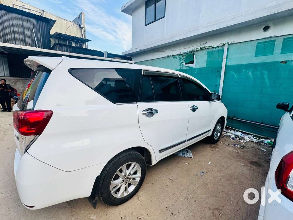 2018 Crysta G  8 Seater  Kerala Registration Without  Accident Car