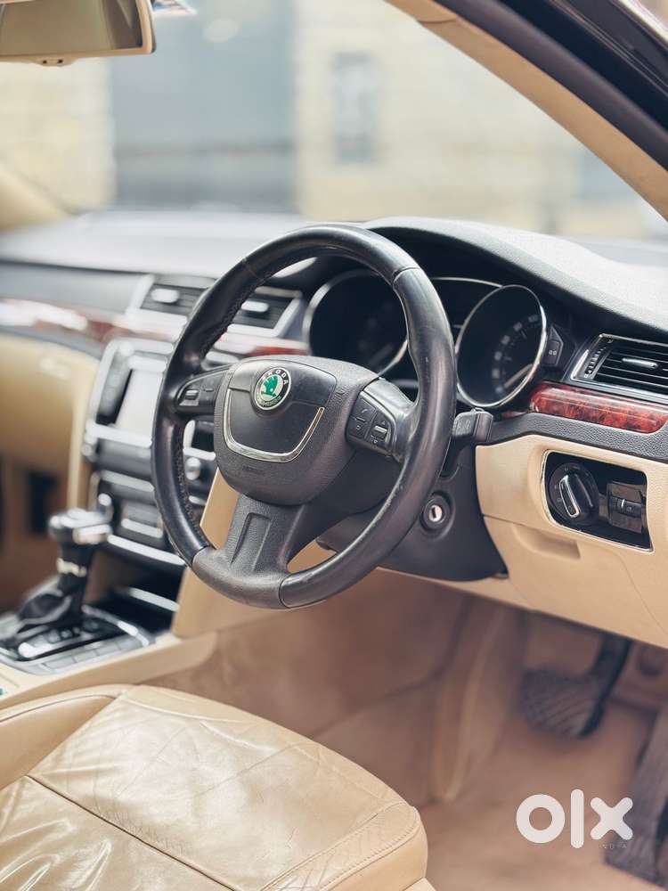 Skoda Superb 2008-2013 Elegance 1.8 Tsi At, 2011, Petrol