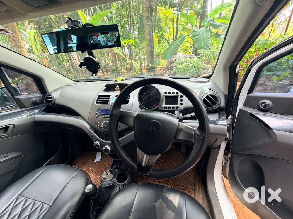Chevrolet Beat Petrol 2010 Car