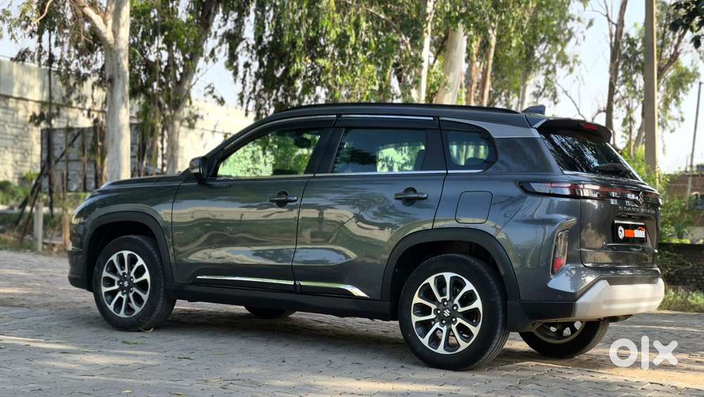 Maruti Suzuki Grand Vitara 1.5 Alpha Smart Hybrid At, 2022, Petrol