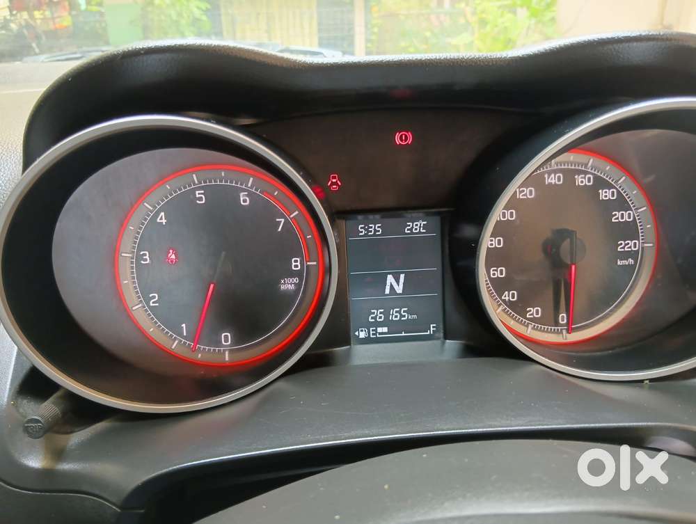 Maruti Suzuki Swift Zxi, 2021