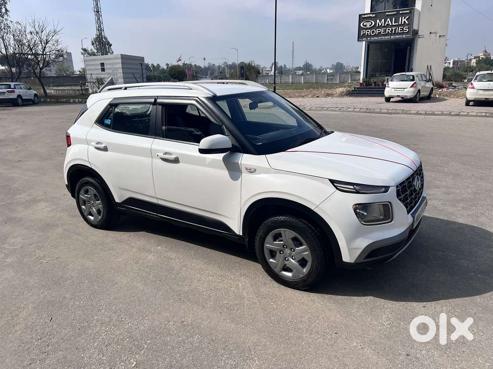 Hyundai Venue S 1.2 Petrol, 2021, Petrol