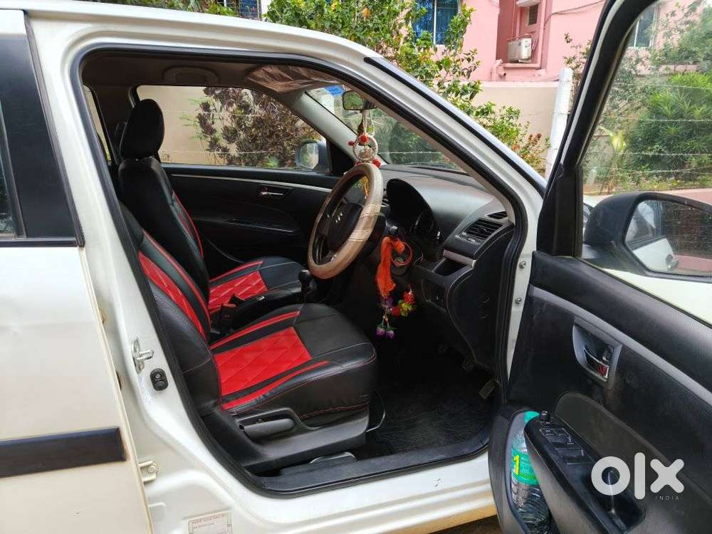Maruti Suzuki Swift Vxi Optional, 2016, Petrol