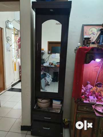 Old dressing table deals olx