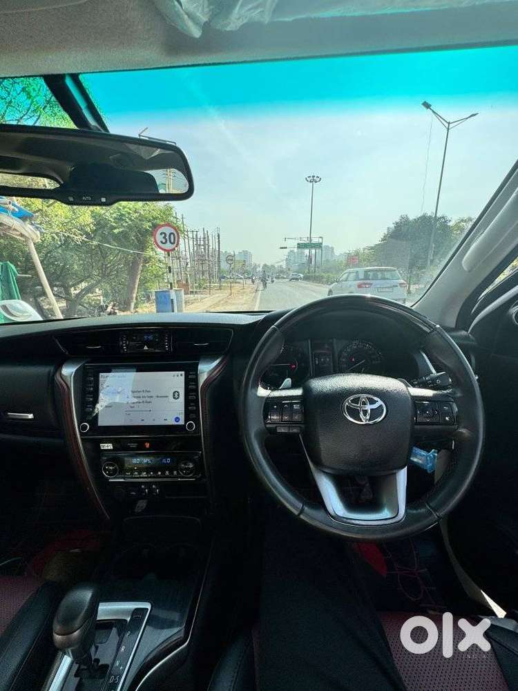 Toyota Fortuner Legender 4x2 At 2.8, 2025, Diesel