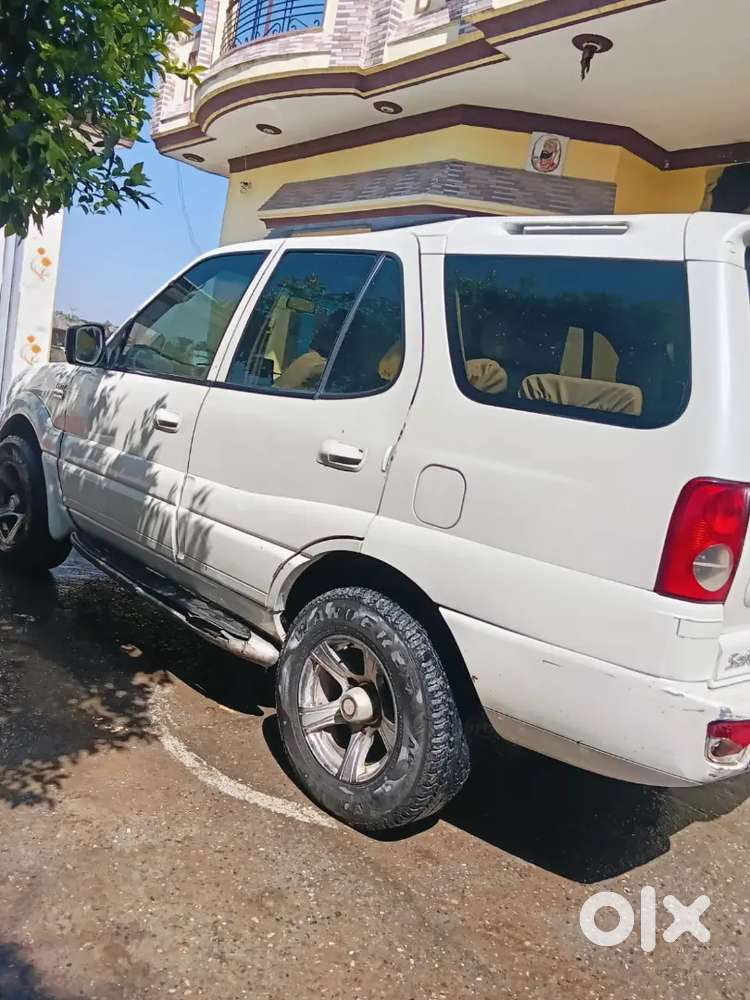 Tata Safari 2014