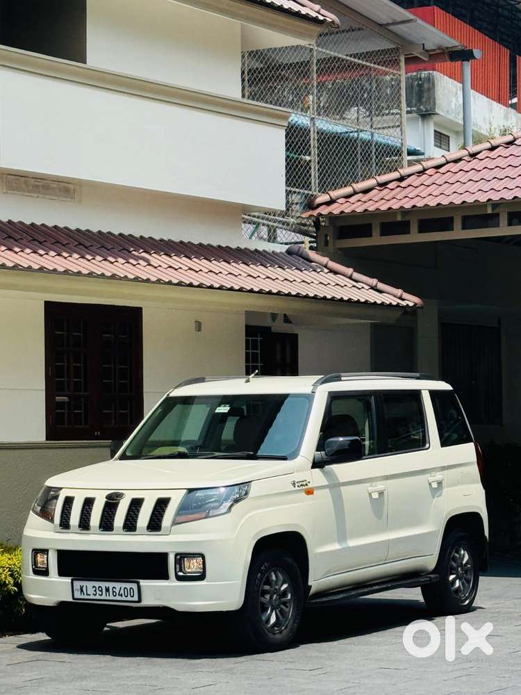 Mahindra Tuv 300 T10 Amt, 2017, Diesel