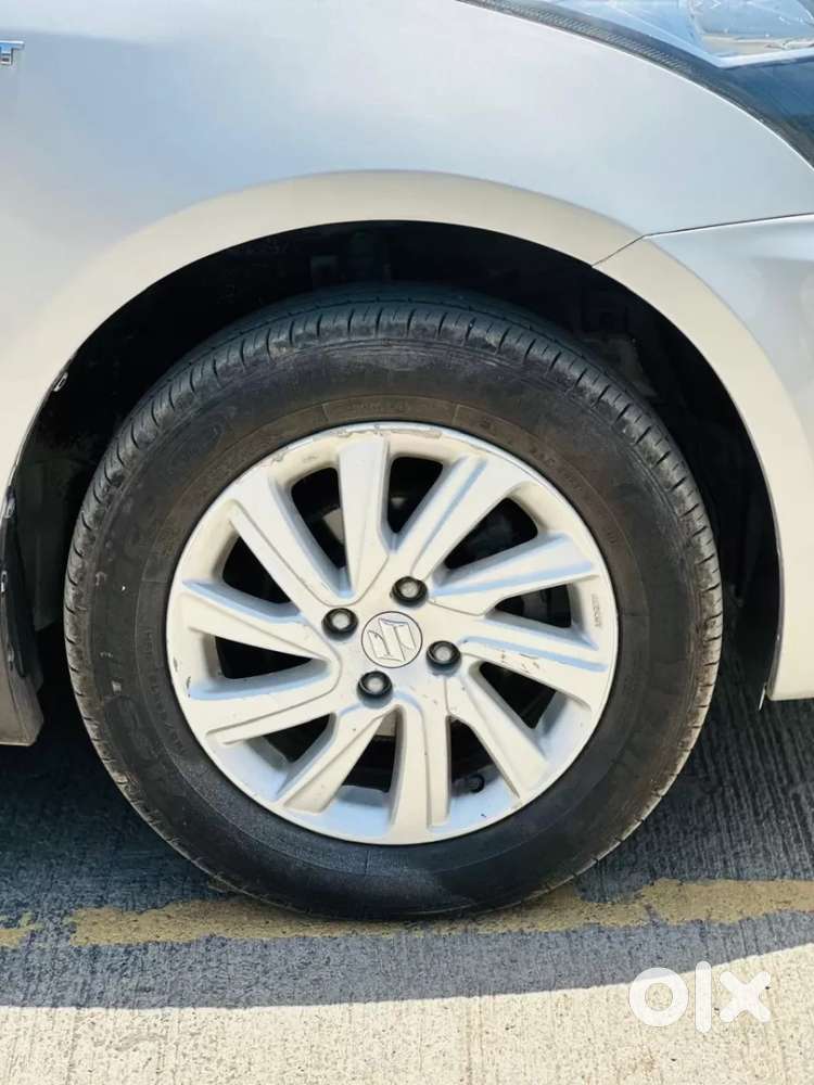 Maruti Suzuki Swift Dzire 1.3 Zxi, 2015, Petrol
