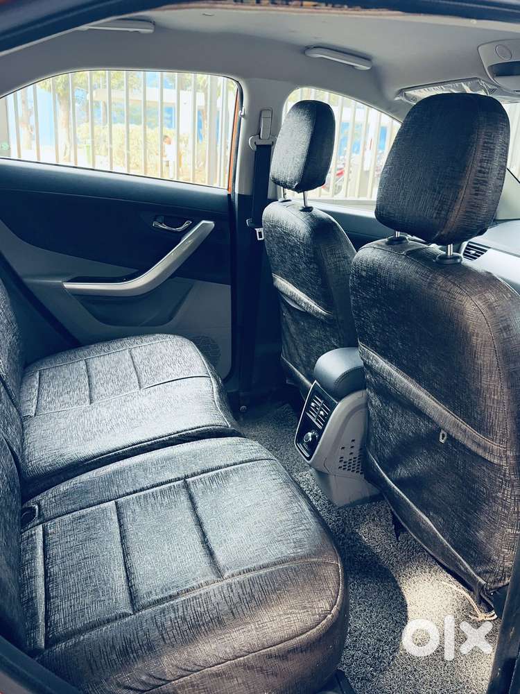 Tata Nexon 1.2 Revotron Xza Plus, 2018, Petrol