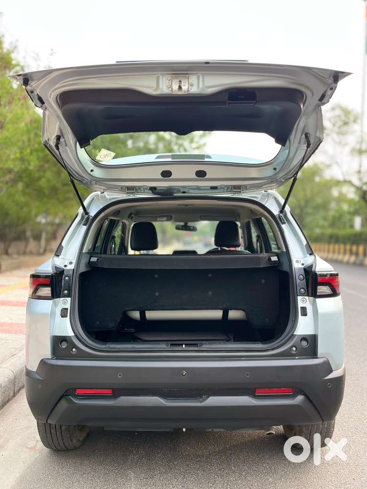Maruti Suzuki Brezza 1.5 Lxi Cng, 2025, Cng & Hybrids
