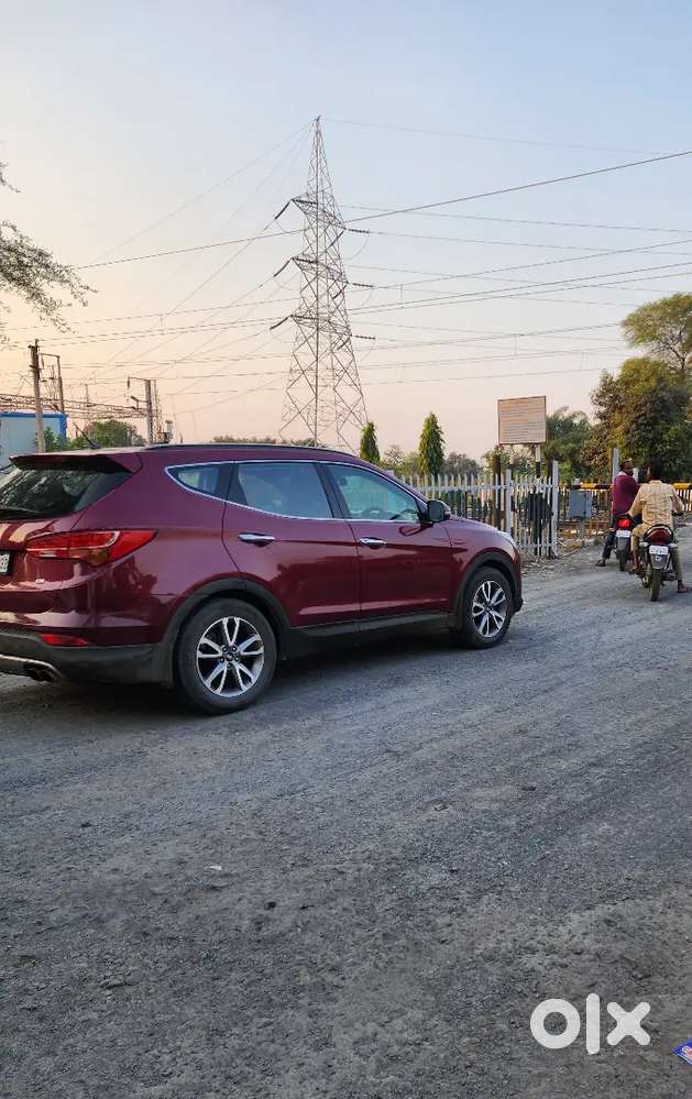 Hyundai Santa Fe 2014 Diesel Well Maintained Auto Showroom Condition