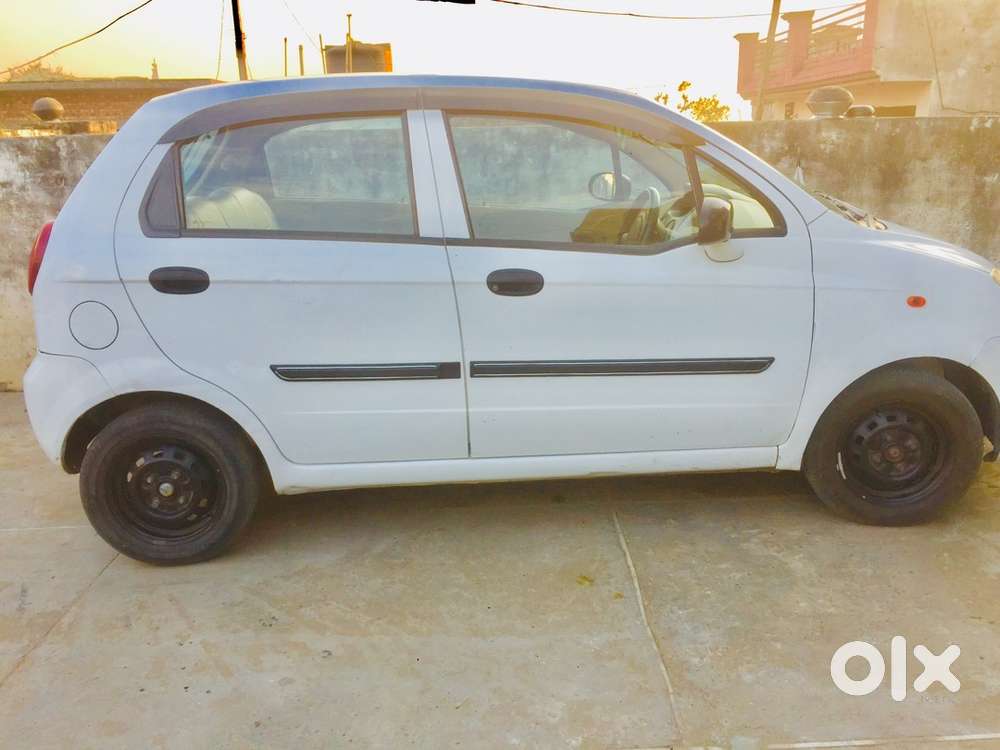 Chevrolet Spark Petrol 2010