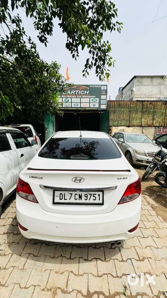 Hyundai Verna Cng & Hybrids Well Maintained