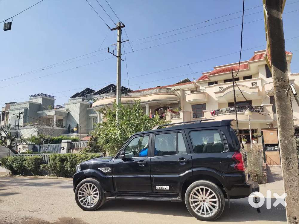 Mahindra Scorpio Classic 2021 Diesel Variant