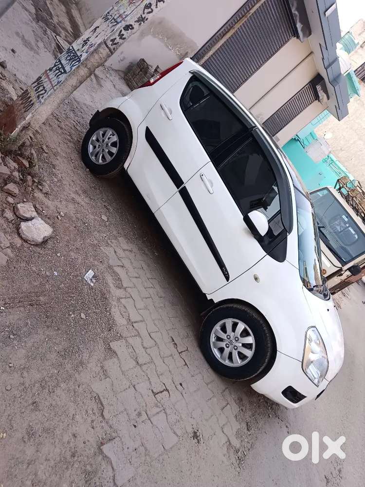 5 Owner 4 Tyre New New Insurance Touch Screen Back Camera