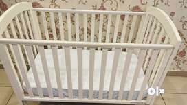 Olx cheap baby crib