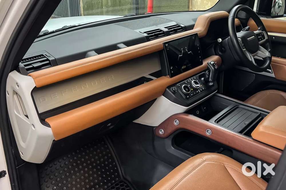 Land Rover Defender, 2024, Petrol
