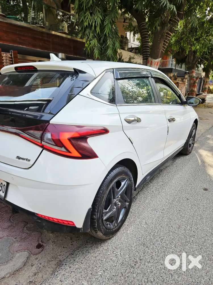 I20 Sportz - 2023 Petrol 12000kms Showroom Condition