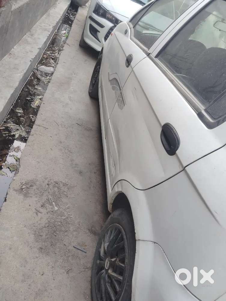 Sell My Car In Good Condition No Problem Ac Chilled Rr Hai