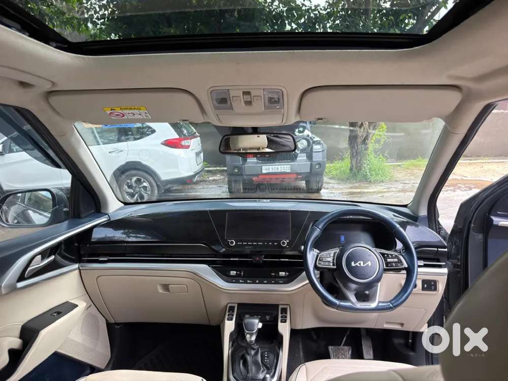 Kia Carens 1.4 Luxury Plus 6 Str, 2022, Petrol