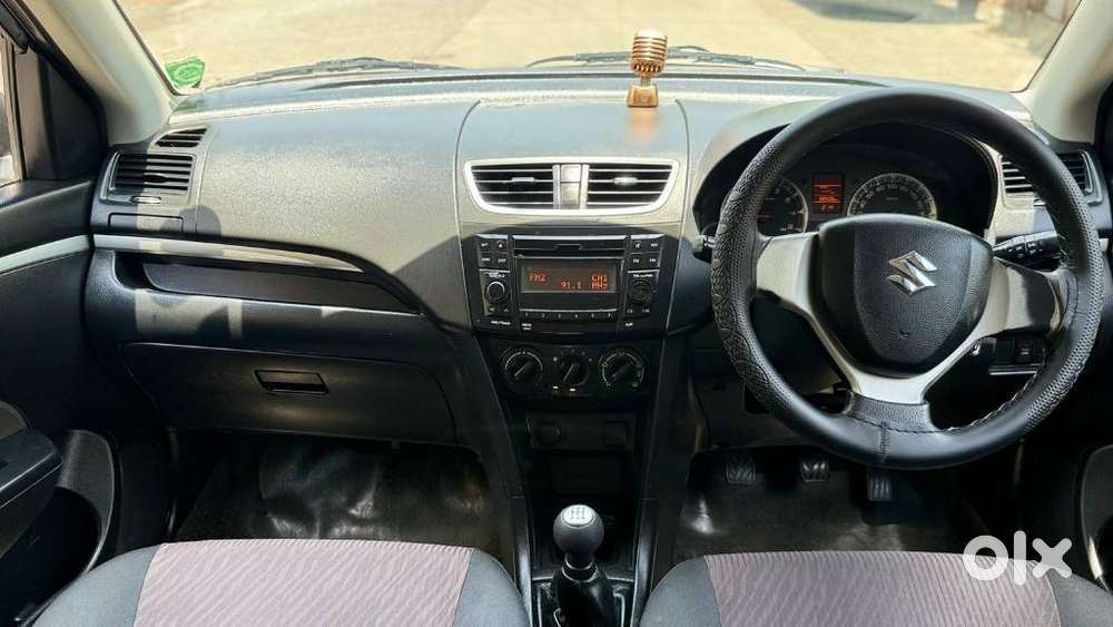 Maruti Suzuki Swift Vxi, 2016