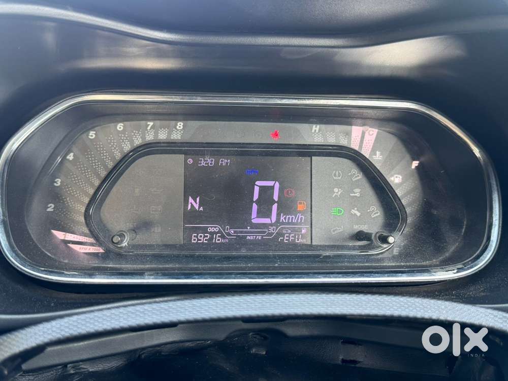 Tata Nexon, 2021, Petrol