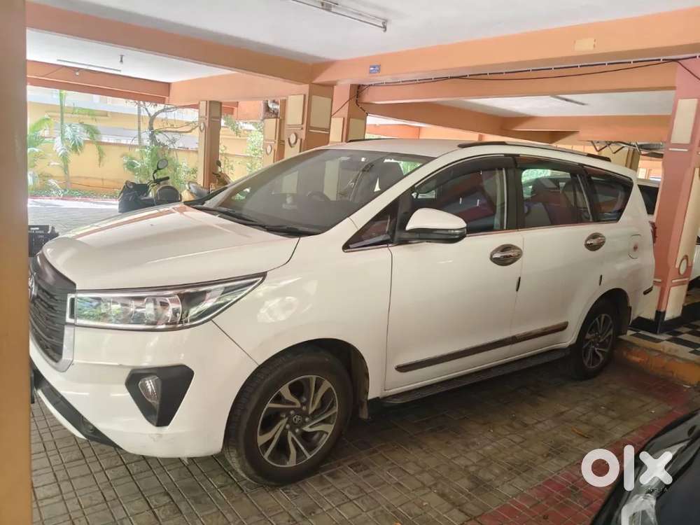Toyota Innova Crysta [2020-ongoing] 2.4 Gx 7 Str, 2022, Diesel