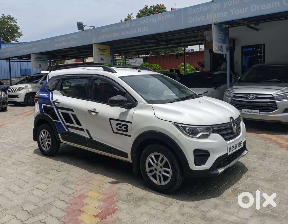 Renault Triber Rxt, 2023, Petrol