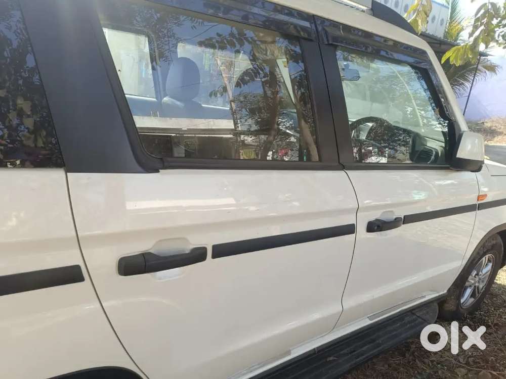 Mahindra Bolero Neo 10
