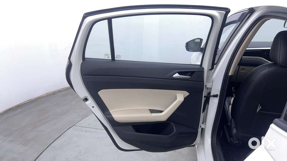 Volkswagen Virtus Highline Plus 1.0 Tsi At, 2024, Petrol