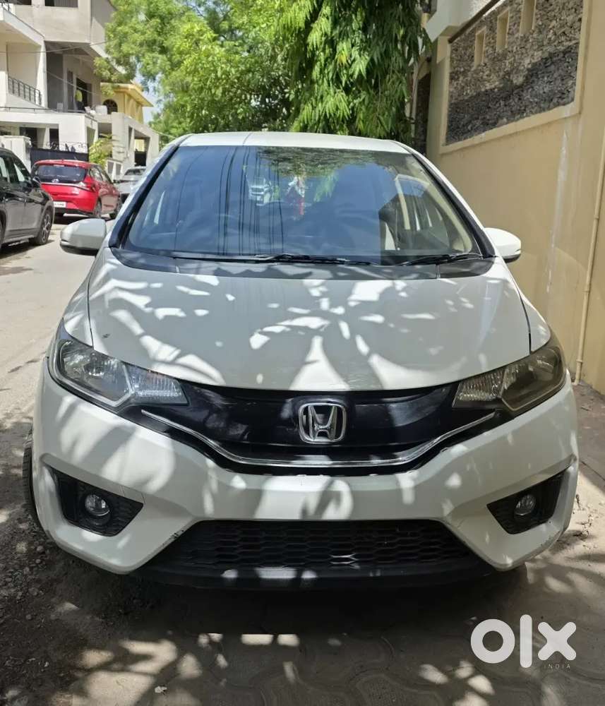 Honda Jazz 1.2 Petrol 2017 White Well Maintained