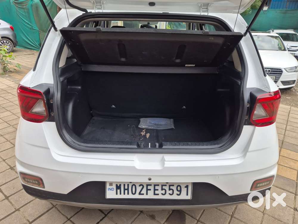 Hyundai Venue 1.2 S (o), 2019, Petrol