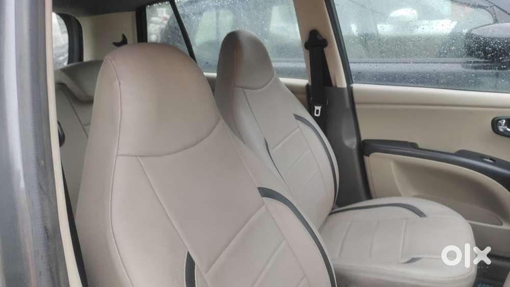 Hyundai I10 Petrol Sportz 2012