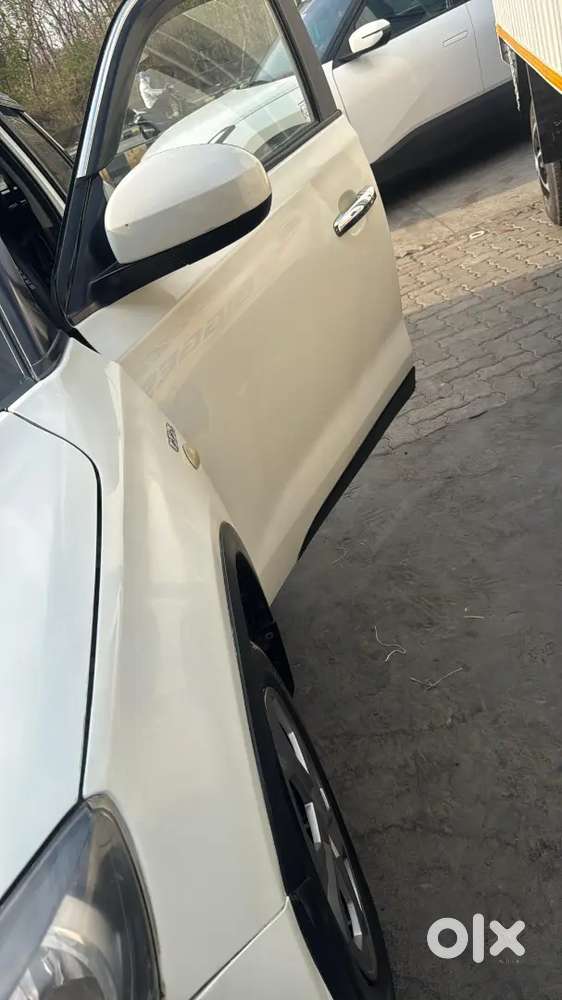 Maruti Suzuki Brezza Vdi 2018 Diesel Car