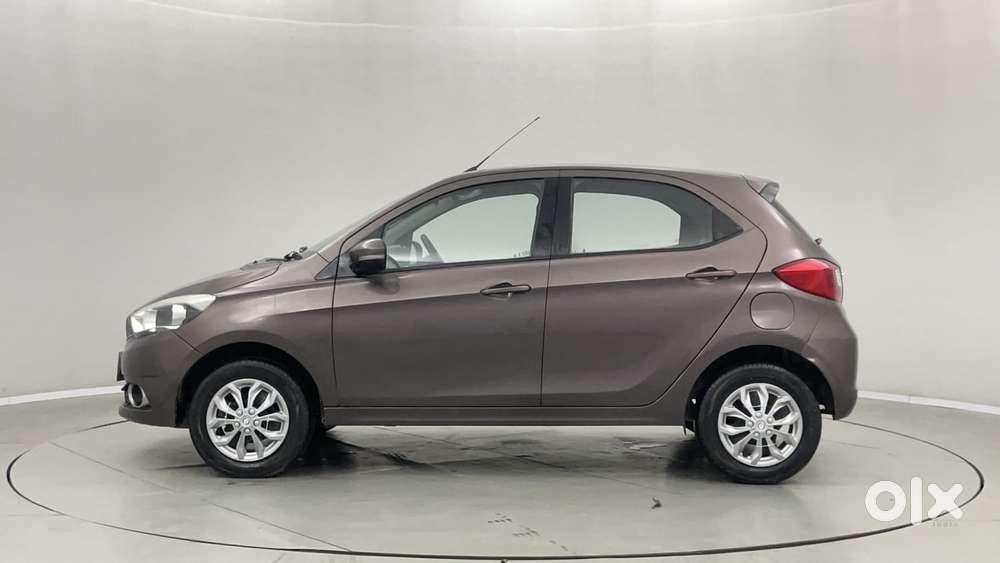 Tata Tiago Xza, 2018, Petrol