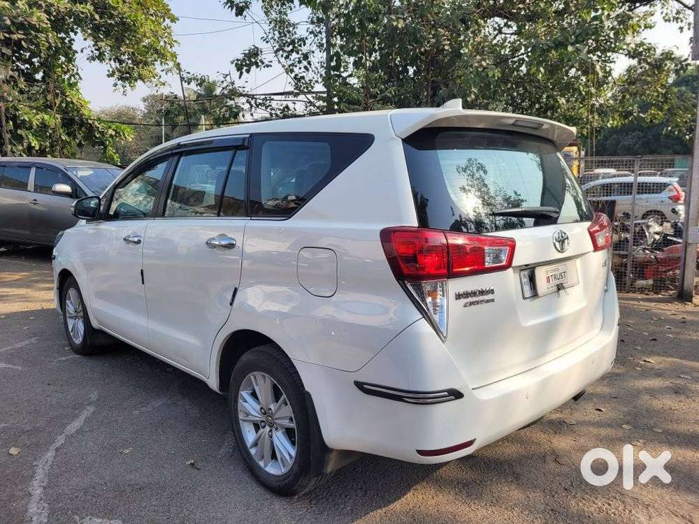 Toyota Innova Crysta 2.8z Automatic, 2017, Diesel