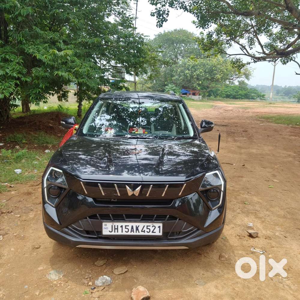 Mahindra Xuv 3xo Petrol 2025