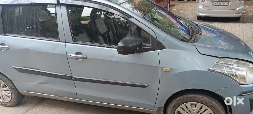 Maruti Suzuki Ertiga Lxi 2012 Petrol And Cng