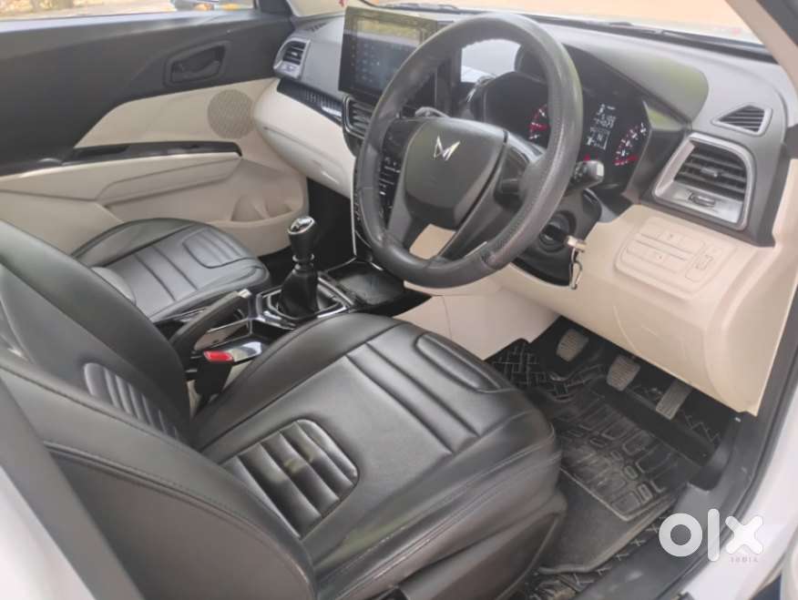 Mahindra Xuv 3xo, 2024, Petrol