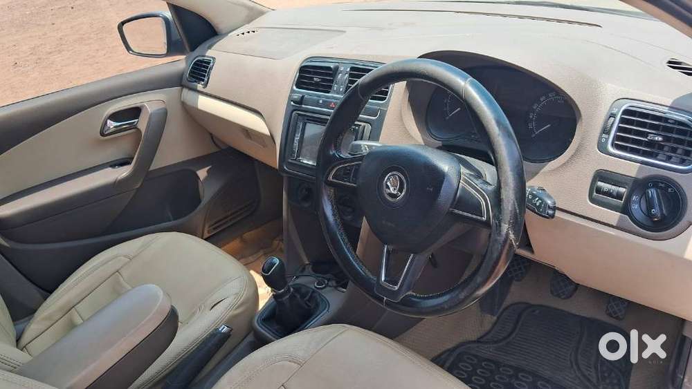 Skoda Rapid 1.6 Mpi Ambition, 2015, Diesel
