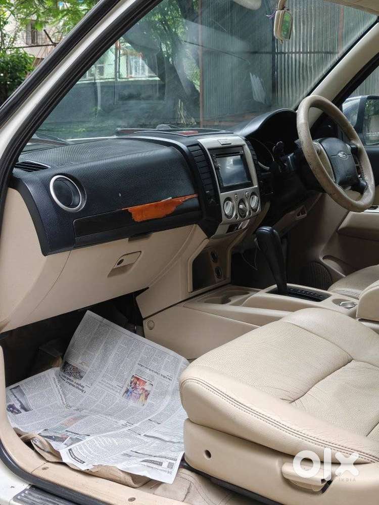 Ford Endeavour 4x4 Thunder Plus, 2012, Diesel