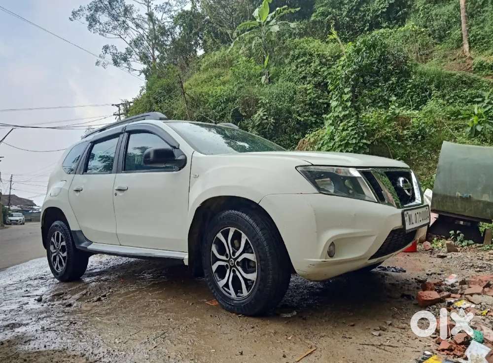 Nissan Terrano Xl Second Top Model