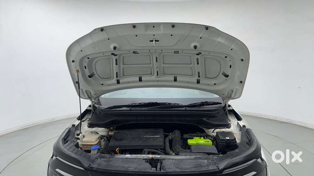 Kia Carens 1.4 Luxury Plus Dct 7 Str, 2022, Petrol