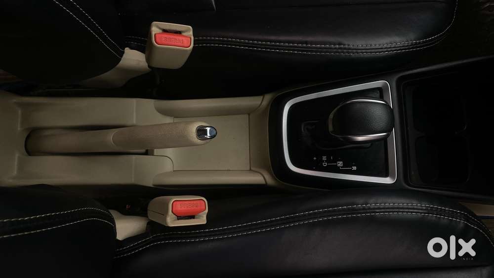 Maruti Suzuki Swift Dzire Amt Vxi, 2020, Petrol