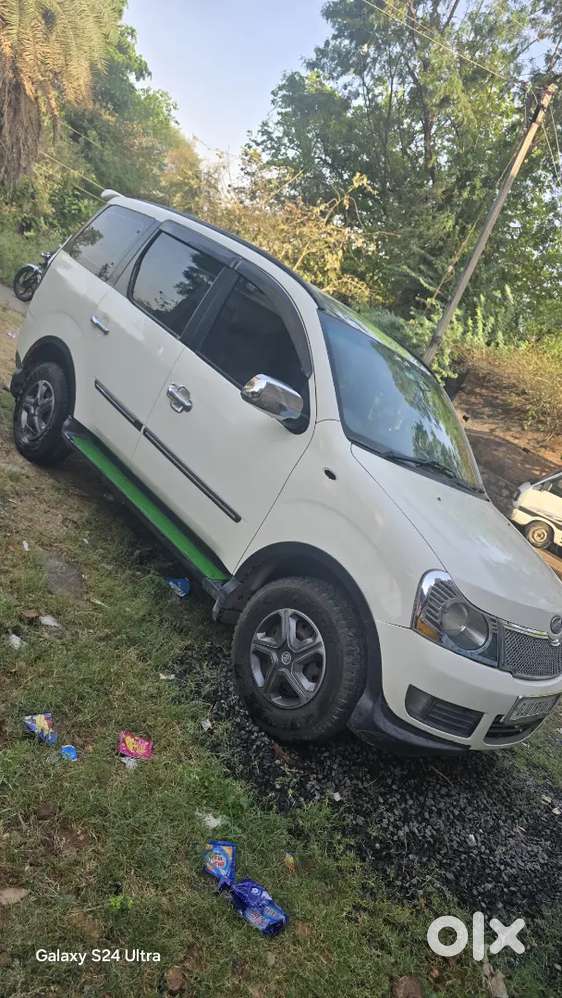 Mahindra Xylo 2014