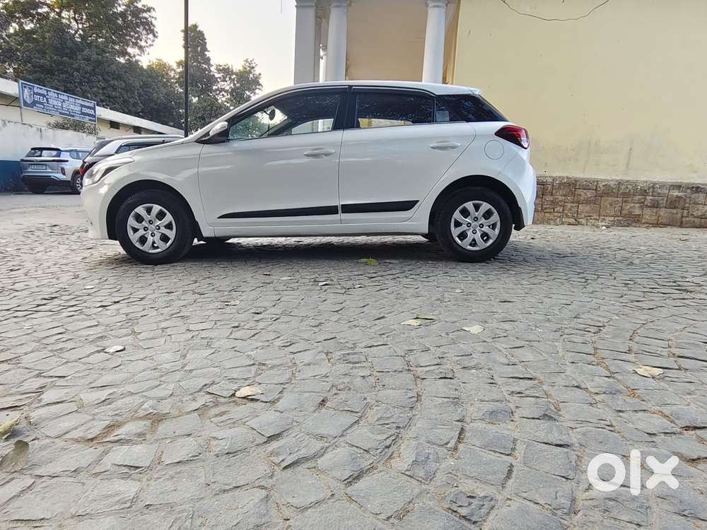 Hyundai I20 Sportz 1.2 Vtvt, 2017, Petrol