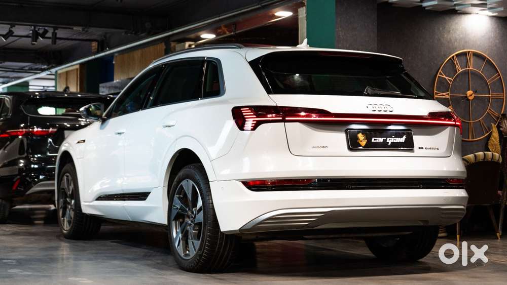 Audi Q8 E-tron 55, 2021, Electric