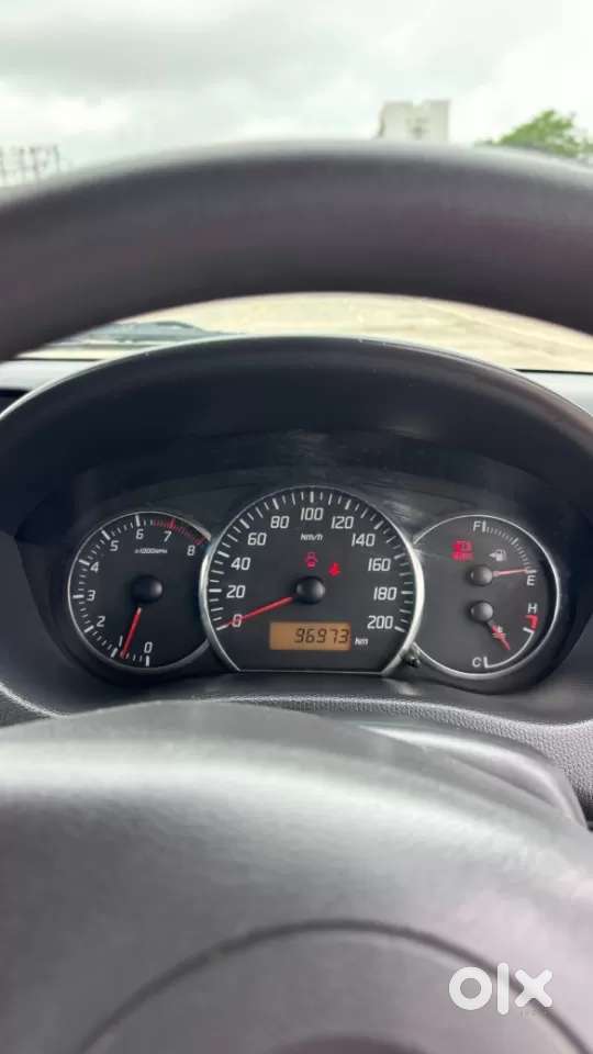 Maruti Suzuki Swift Vxi, 2011, Petrol
