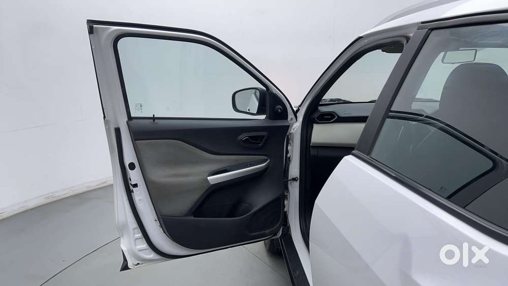 Nissan Magnite 1.0 Xe, 2022, Petrol